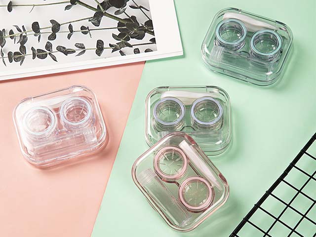 Correct use of contact lens care box