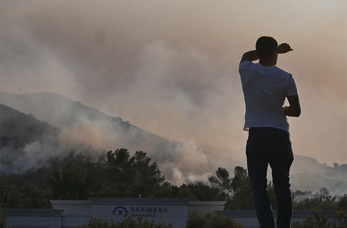 How wildfire smoke affect your eye?